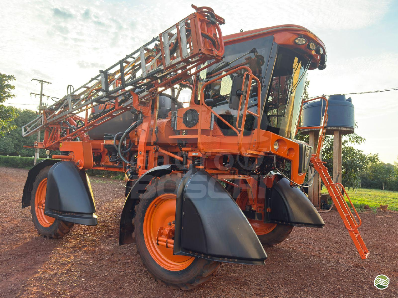 PULVERIZADOR JACTO UNIPORT 2000 PLUS Tração 4x2 AgroBoschi SAO JORGE DO IVAI PARANÁ PR
